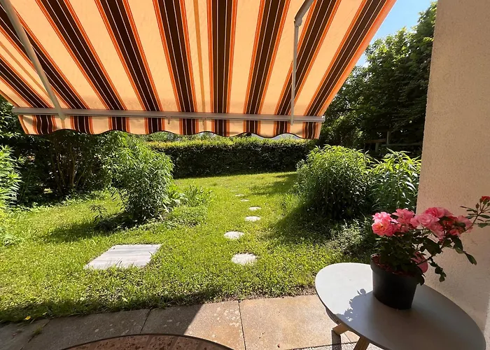 Ruhige, Zentrale Gartenwohnung Mit Tiefgarage Lejlighed