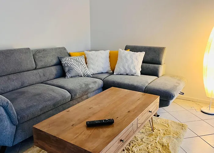 Lejlighed Ruhige, Zentrale Gartenwohnung Mit Tiefgarage