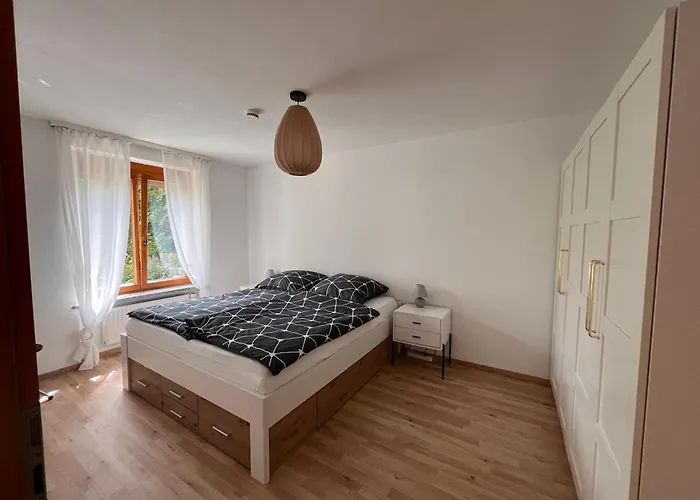Ruhige, Zentrale Gartenwohnung Mit Tiefgarage Lejlighed *
