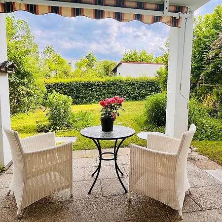 Ruhige, Zentrale Gartenwohnung Mit Tiefgarage Apartment *