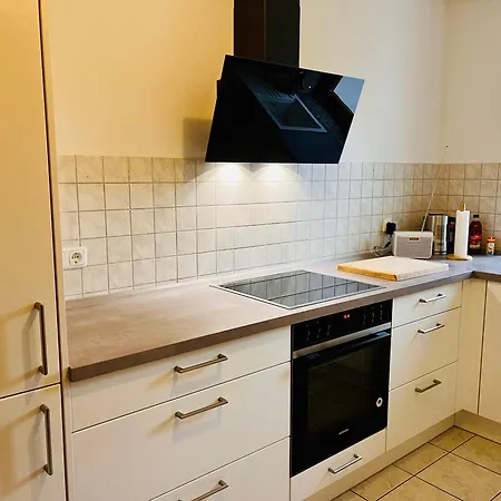 Ruhige, Zentrale Gartenwohnung Mit Tiefgarage Penzberg